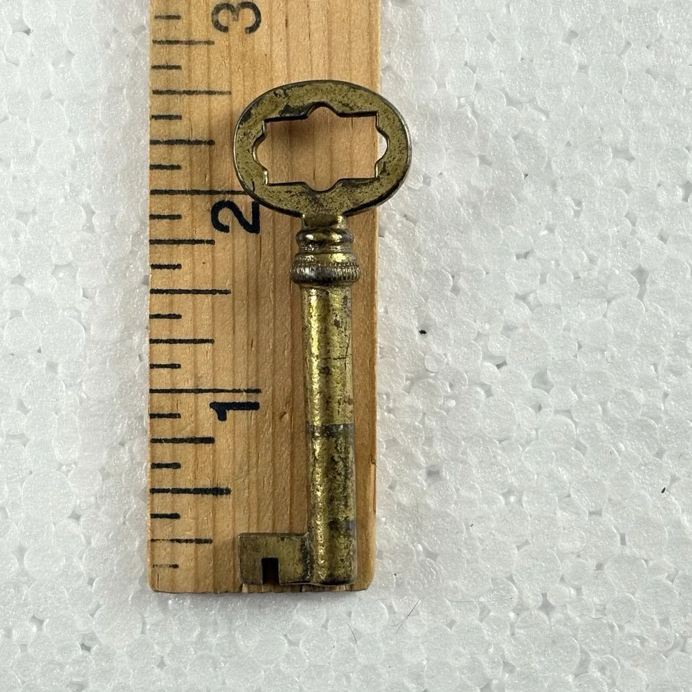 VTG‎ Lot 3 Skeleton Keys Antique Brass Iron Cabinet Trunk Steampunk Craft Decor